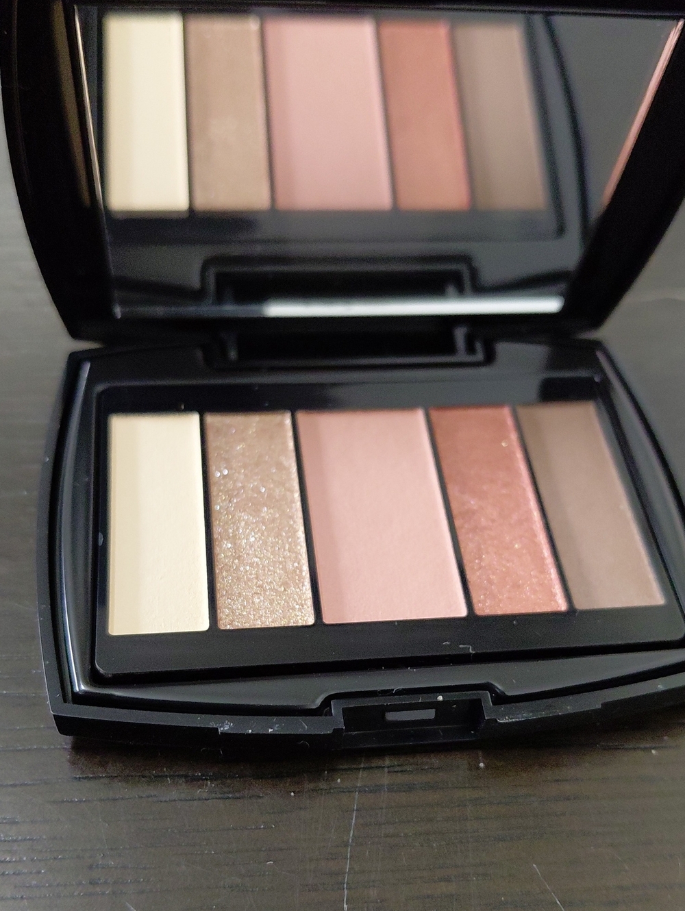 LancomeNeutral & Rose Compact Eyeshadow Palette - 5-Pan Shimmer and Matte Shades